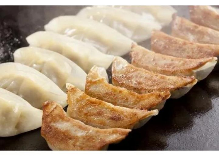 餃子舗 博多 弦月